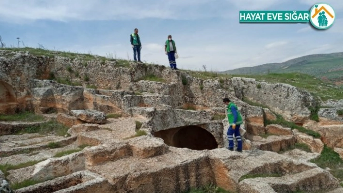 Tarihi mekanda ilaçlama yapıldı