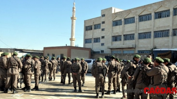 Tel Abyad'da yerel polis göreve başladı