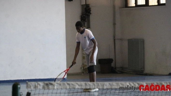 Tenis Heyecanı Tüm Hızıyla Devam Ediyor