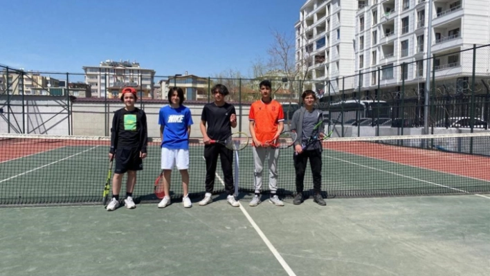 Tenis Sporcularının Türkiye Şampiyonası Heyecanı