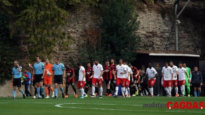 TFF 1. Lig: Fatih Karagümrük: 2 - Ümraniyespor: 3