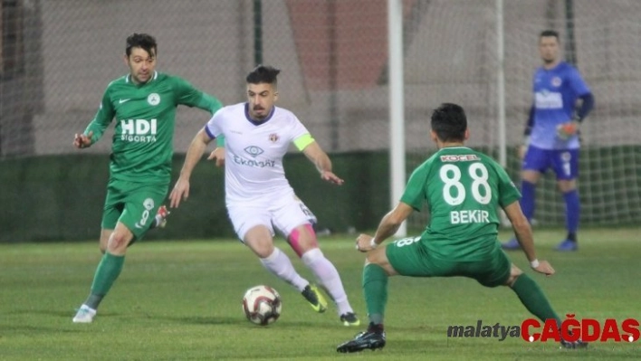 TFF 1. Lig: Menemenspor: 0 - Giresunspor: 3