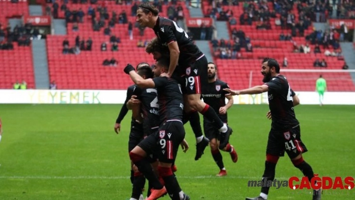 TFF 2. Lig: Samsunspor: 3 - Gümüşhanespor: 0