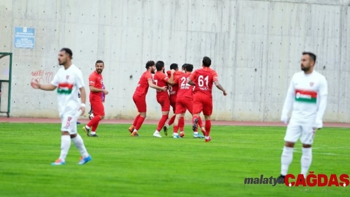 TFF 3. Lig: Bayrampaşa: 0 - Nevşehir Belediyespor: 1