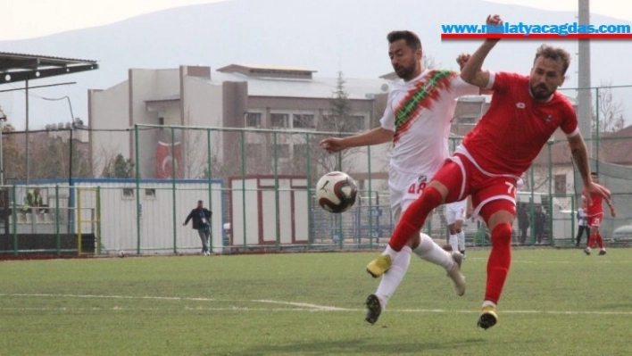 TFF 3. Lig: Elazığ Belediyespor: 0 - Karşıyaka: 0