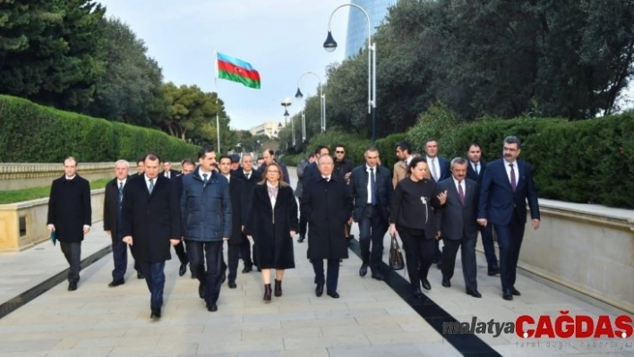 Ticaret Bakanı Pekcan, Azerbaycan'da