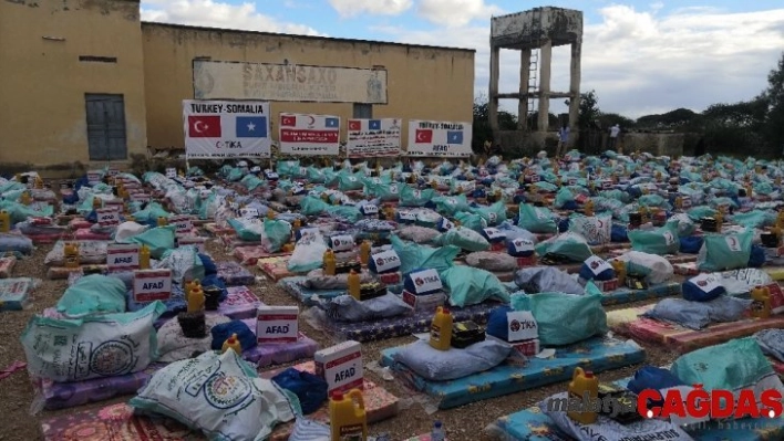 TİKA Somali'de sel mağdurlarına yardım elini uzattı