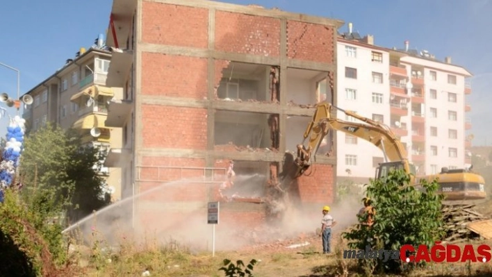 Tokat'ta 7 yılda 2 bin 19 riskli bina, 138 iş yeri yıkıldı