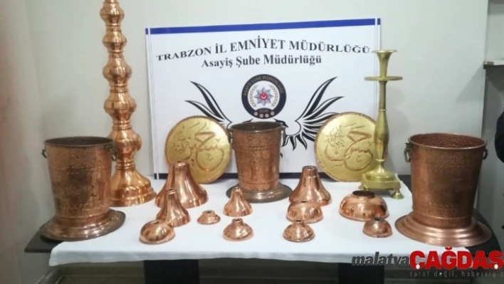 Trabzon'da camilerden çalınan tarihi eserler ele geçirildi