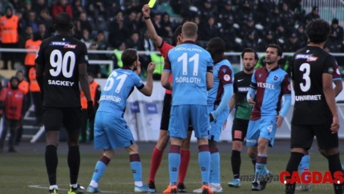 Trabzonspor, penaltılarla çeyrek finalde