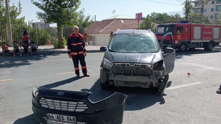 Trafik kazası: 2 kişi yaralandı