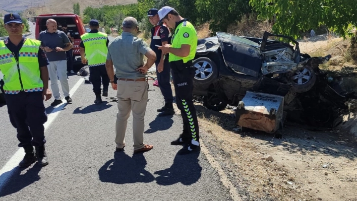 Trafik kazası: 3 ölü 1 ağır yaralı