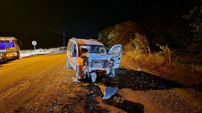 Trafik kazasında 3 kişi yaralandı