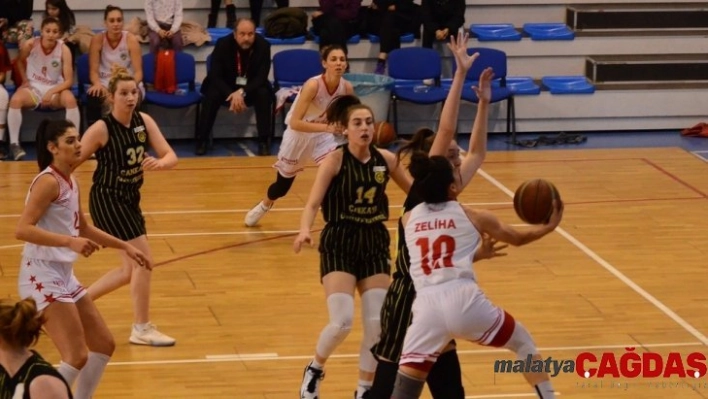 Turgutlu Belediye Kadın Basketbol Burhaniye'ye kaybetti