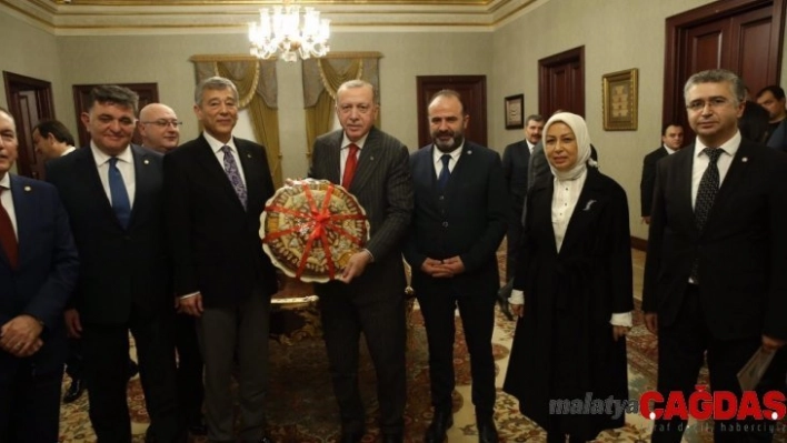 Türk Eczacılar Birliği Heyeti Cumhurbaşkanı'nı Ziyaret etti