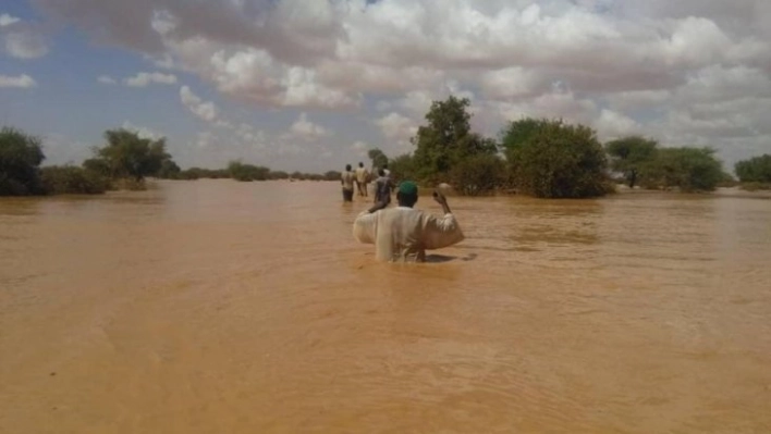 Türkiye'den sel mağduru Sudan halkına yardım eli