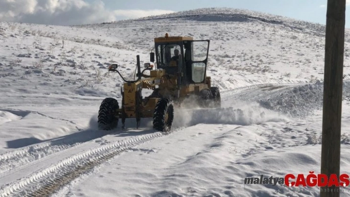 Tuşba Belediyesi, kar mesaisini başarıyla tamamladı