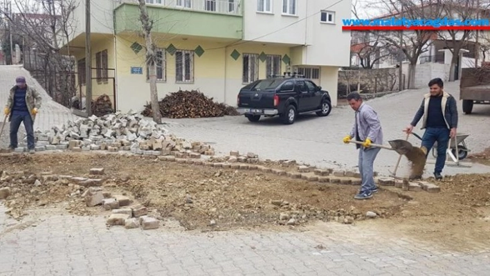 Tut Belediyesi kış sonrası yollarda bakım yapıyor