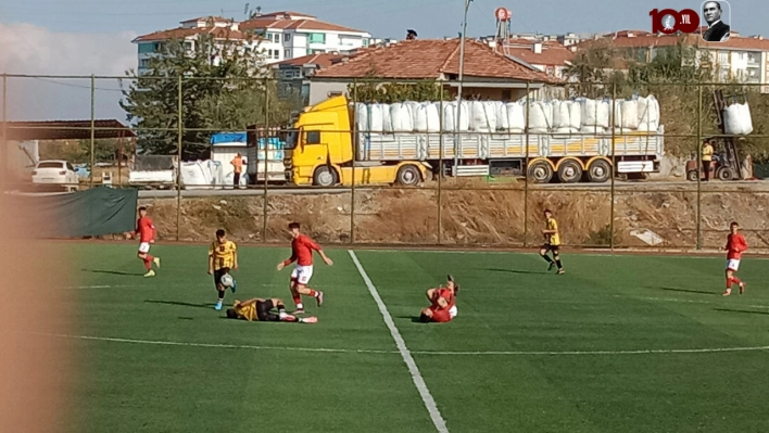 U 18 Gençler Futbol Ligi 12 Hafta Karşılaşmalarına Devam Etti