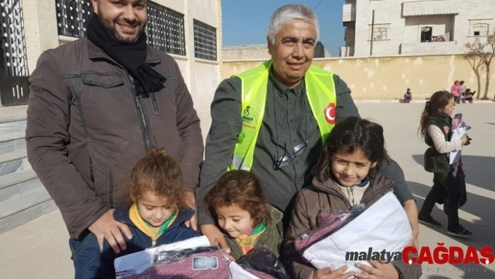 Ülkelerinde mülteci olan Suriyelilere Türkiye sahip çıkıyor