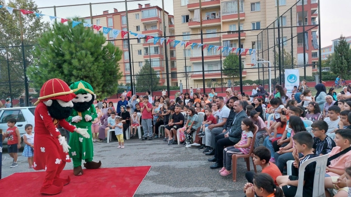 Ülkü Ocakları Malatya İl Başkanlığı 'Çocuk Şenliği' Projesiyle Çocukları Sevindirdi