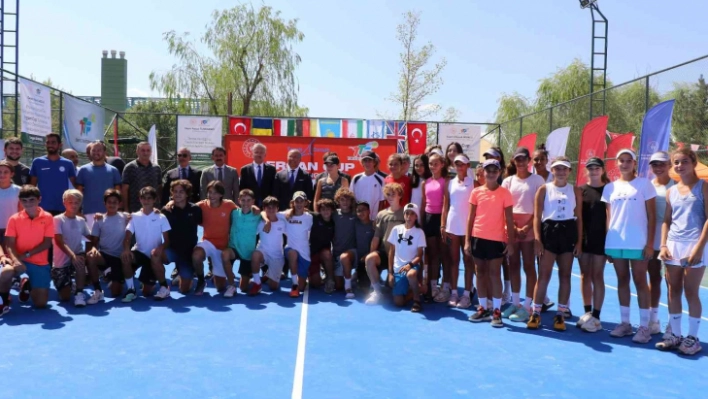 Uluslararası Erzincan Ergan Cup (Tennis Europe) Turnuvası başladı