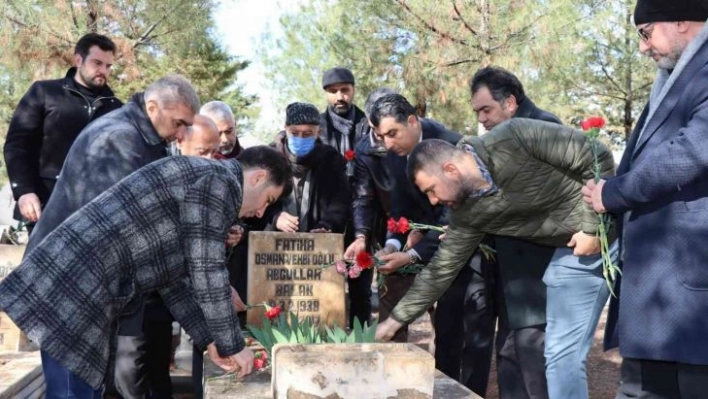 Ünlü bestakar Abdullah Balak mezarı başında anıldı