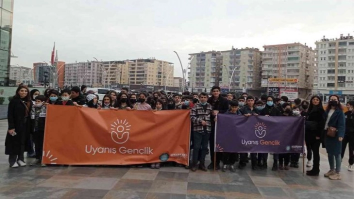 Uyanış Gençlik 'Malazgirt 1071' filmini izledi