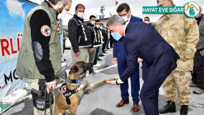 Vali Baruş,  güvenlik güçlerinin bayramını kutladı