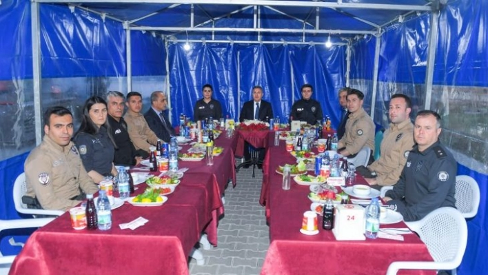 Vali Elban polislerle iftarda buluştu