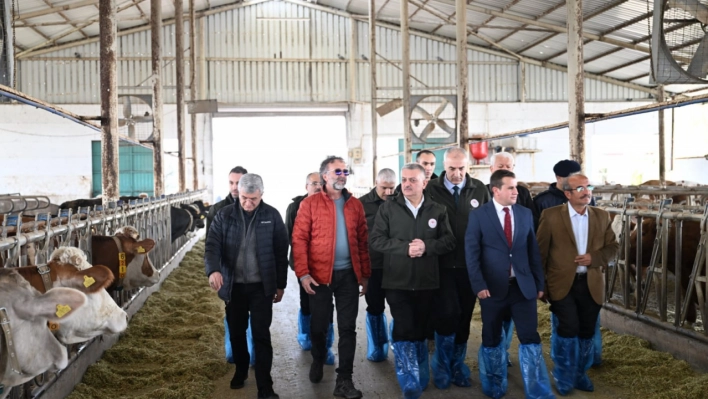 Vali Ersin Yazıcı'dan Akçadağ'daki Süt Çiftliği Üretim Tesislerine Ziyaret