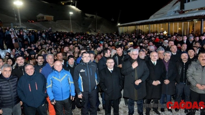 Vali Okay Memiş, 'Bugün itibariyle efsane Palandöken Kayak Merkezi'mizde sezon açılışımızı gerçekleştirdik'