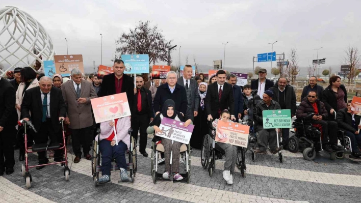 Vali Şimşek: 'Engelleri el birliğiyle, gönül birliğiyle aşacağız'