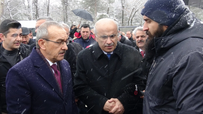 Vali Yavuz: Depremin yaralarını sarmak için herkes kararlılıkla çalışıyor