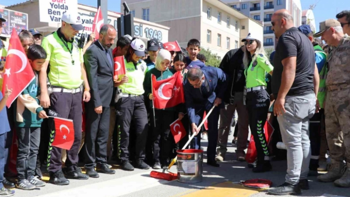 Van'da 'kırmızı çizgi' uygulaması