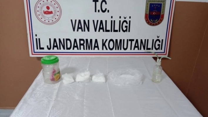 Van'da 1 kilo metamfetamin ele geçirildi