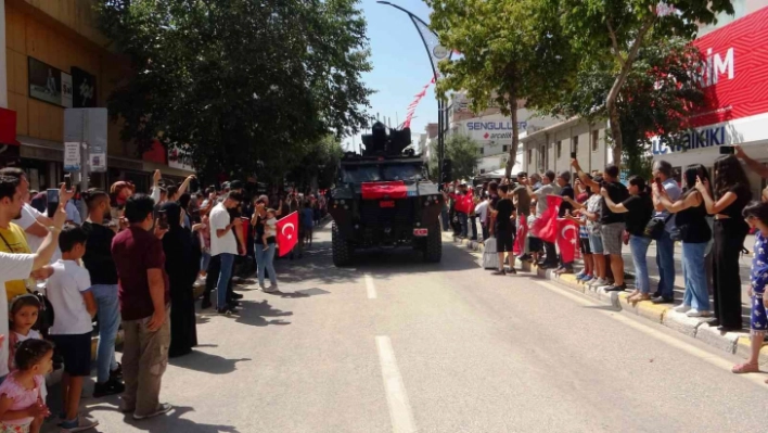 Van'da 30 Ağustos Zafer Bayramı kutlandı