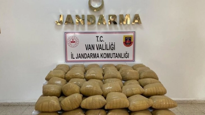 Van'da 357 kilogram toz esrar ele geçirildi