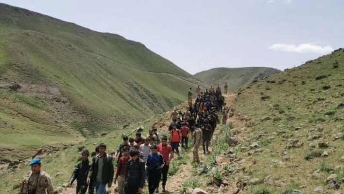 Van'da 48 düzensiz göçmen yakalandı