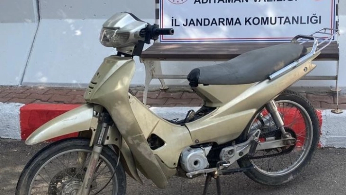 Vatandaşların ihbar ettiği şüpheli çalıntı motosikletle yakalandı