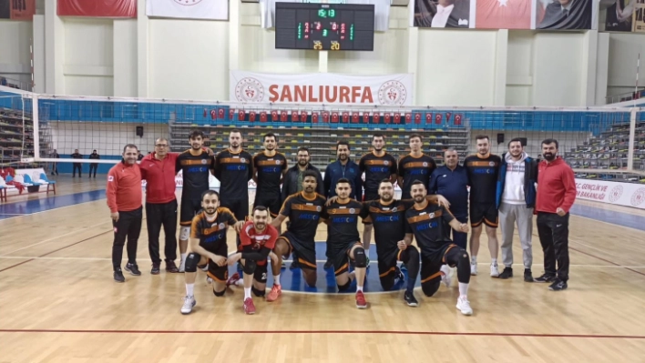 Voleybol'da lig'de tutunma çabasında 