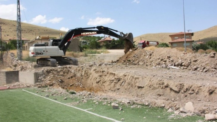 Yahyalıspor stadına kavuşuyor