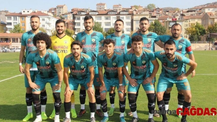 Yahyalıspor Teknik Direktörü Erkan Demirel: '2-3 oyuncu transfer edeceğiz'