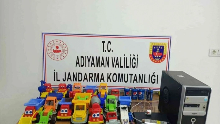 Yaşları küçük 5 çocuk marketten hırsızlık yaptı