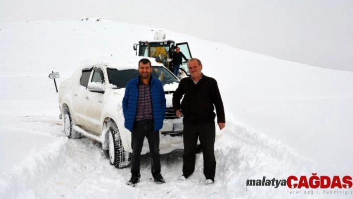 Yaylada mahsur kalanlar kurtarıldı