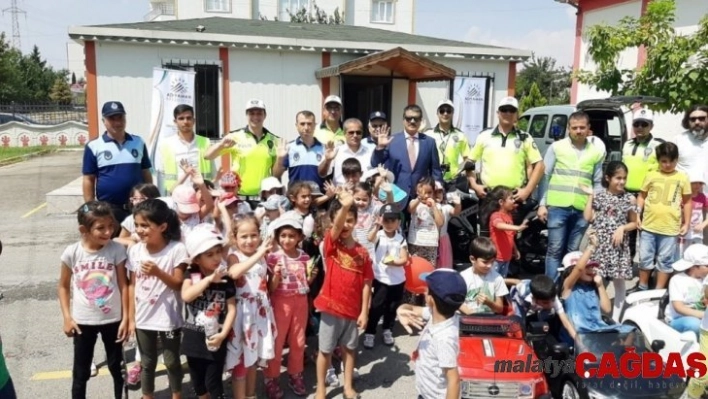 Yaz kursu öğrencilerine 'Trafik Eğitimi' verildi