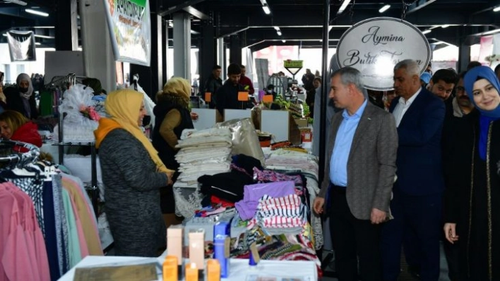 Yeşilyurt 3. Alış Veriş fuarında kadınların el emekleri sergilendi