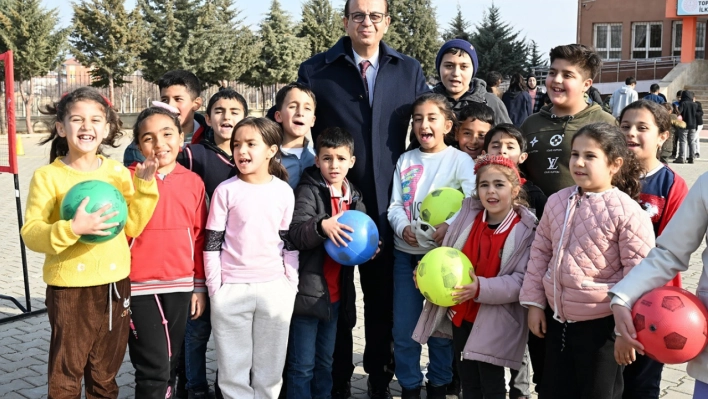 Yeşilyurt Belediye Başkanı Geçit: Spor istasyonları örnek bir projedir