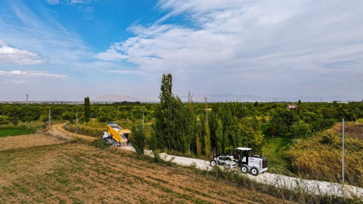 Yeşilyurt Belediyesi'nden Kış Ayları Öncesinde Yol Atağı!