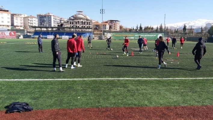 Yeşilyurt Belediyespor'da Pazarspor mesaisi sürüyor